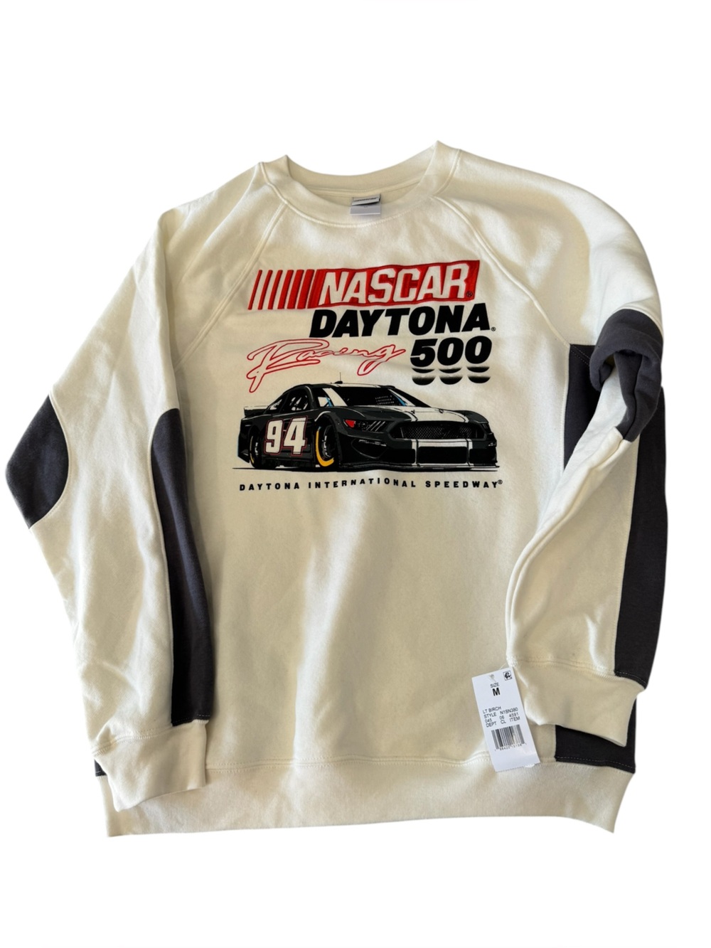 NASCAR Daytona 500 Women’s M Cream Crewneck Sweatshirt MINT NWT